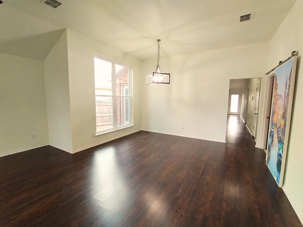 Building Photo - 9654 Emerald Pl