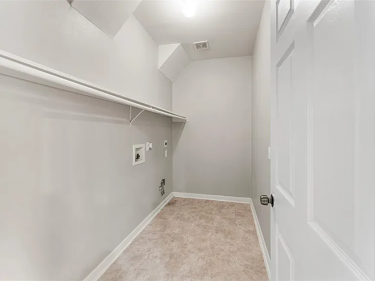9610 Buffum St #B — Photo 13