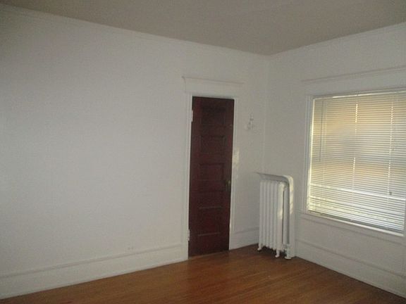 5th image of 4836 S Dorchester Ave #3