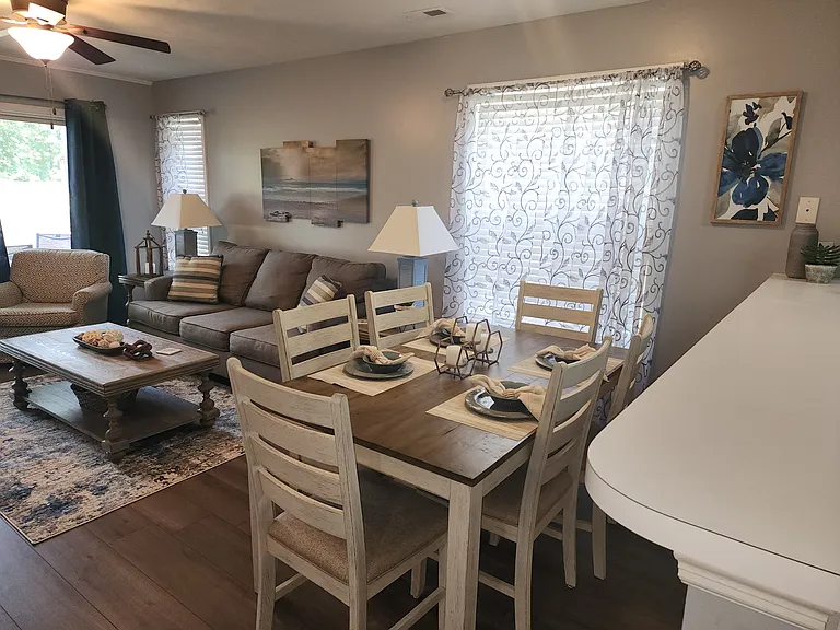 589 Blue River Ct #4C — Photo 2