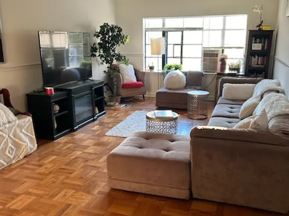 401 S Narberth Ave APT 3A, Narberth, PA 19072