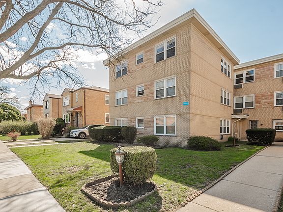 2nd image of 4629 Main St APT 3A