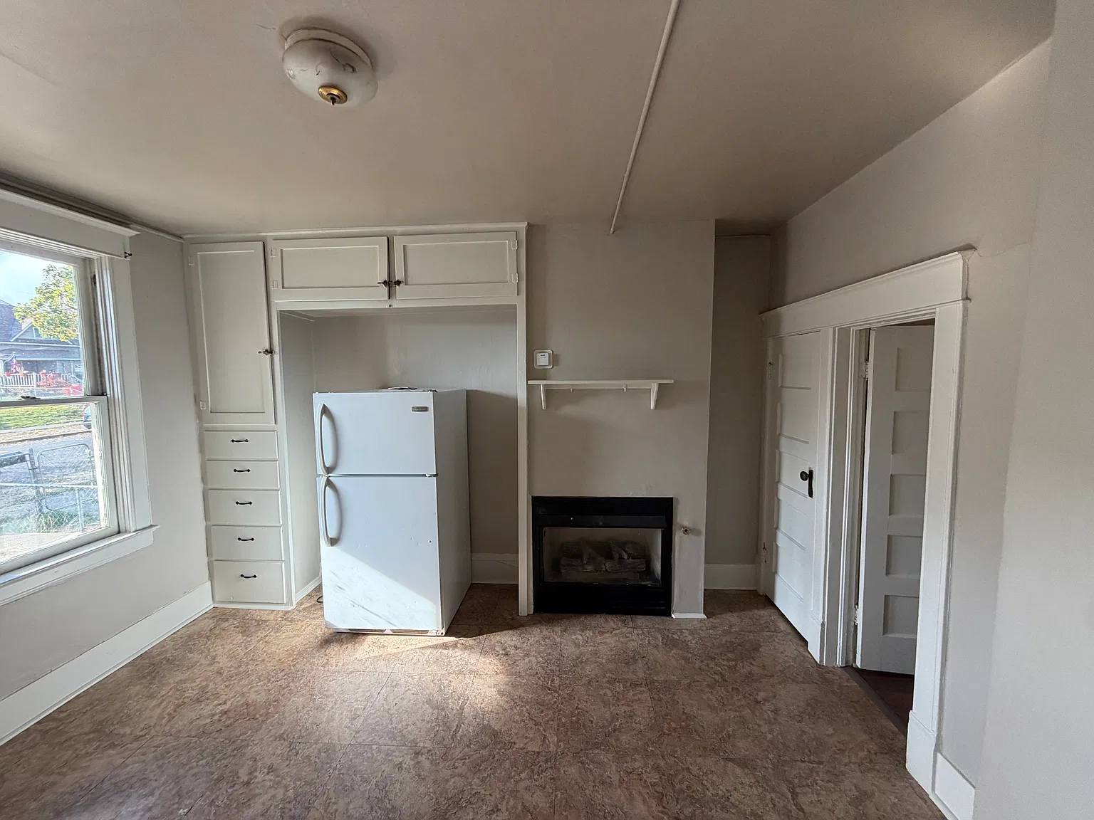 1605 N Madison St — Photo 4