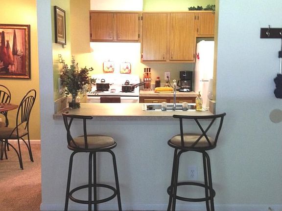 4th image of 205 Rotunda Cir