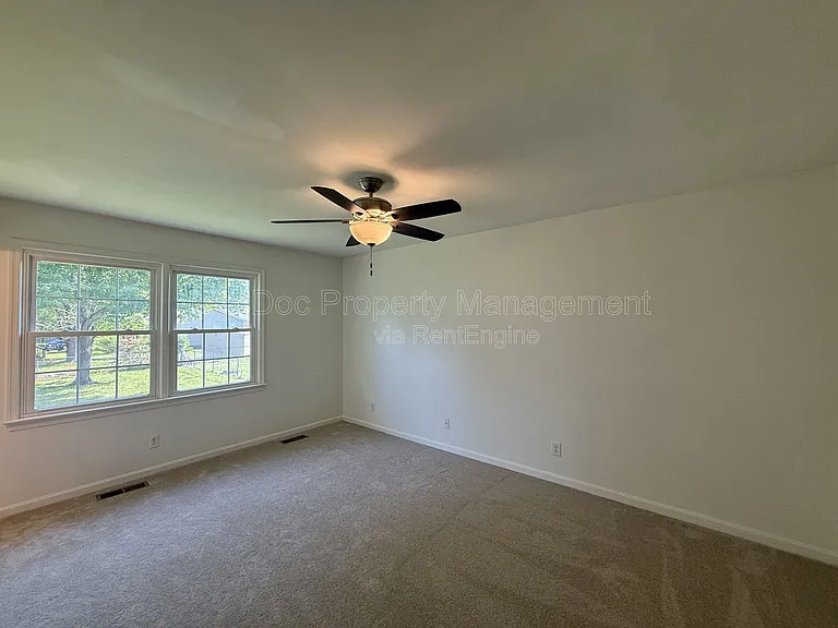 1225 Dewberry Dr — Photo 25