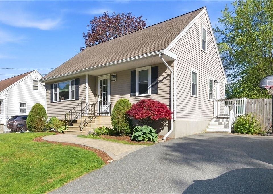 1st image of 7 David Dr