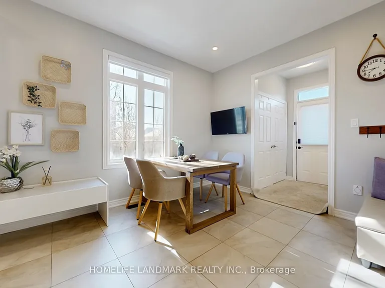 13 Woodway Ln — Photo 18