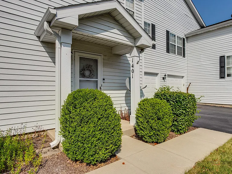 1401 Orleans Dr #1401 — Photo 2