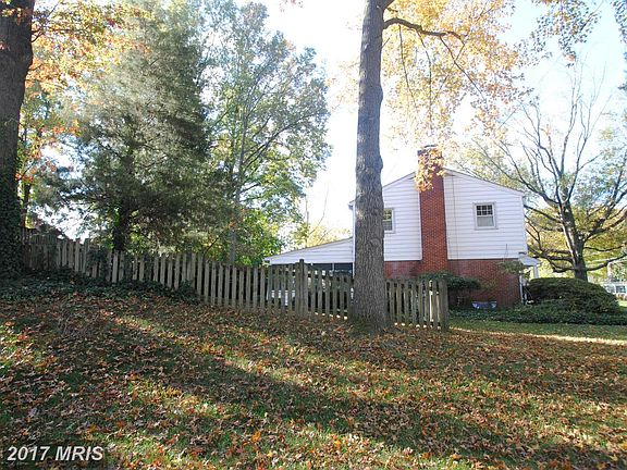4th image of 8605 Bluedale St