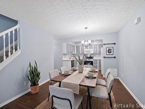 3rd image of 6183 Glenvillage Dr