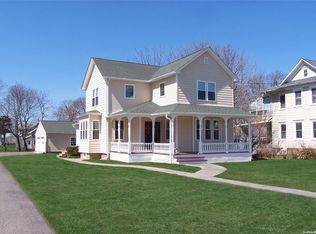 34 Jennings Ave, Patchogue, NY 11772