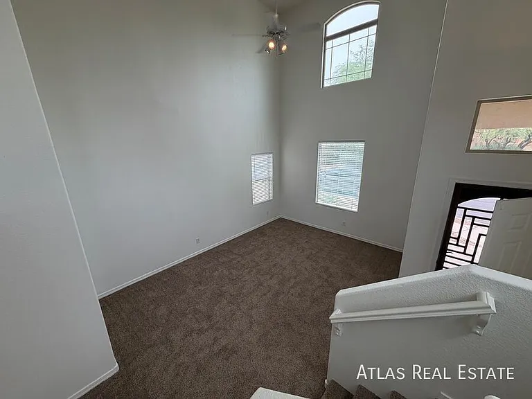 37 W Camino Rancho Palomas — Photo 6