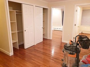 20-71 32nd St #3, Astoria, NY 11105