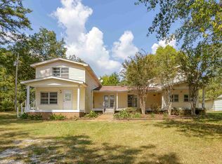 10855 2nd St, Leighton, AL 35646