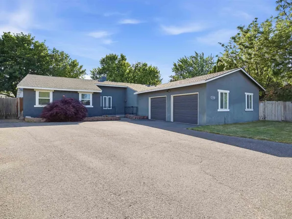2508 S Edison Pl, Kennewick, WA 99338