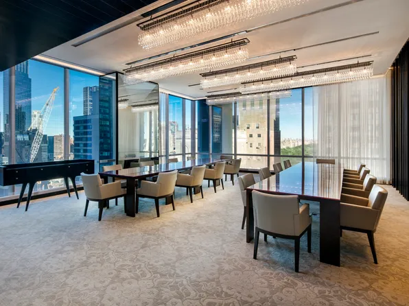 157 West 57th Street image 7 of 10