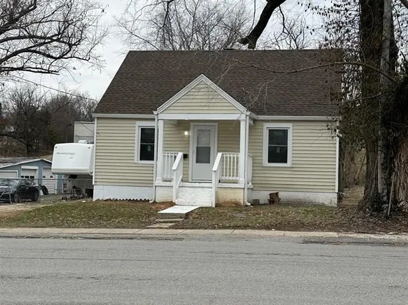 737 Hawkins Dr, Elizabethtown, KY 42701