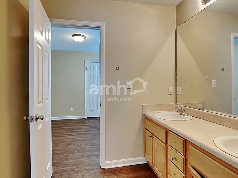 2033 Cartier Ruby Ln — Photo 14