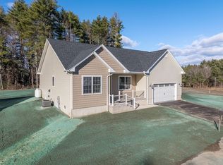 31 High Bluff Rd, Belchertown, MA 01007
