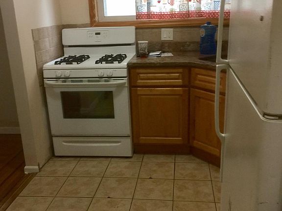 3rd image of 153 Beach 119th St Floor 1
