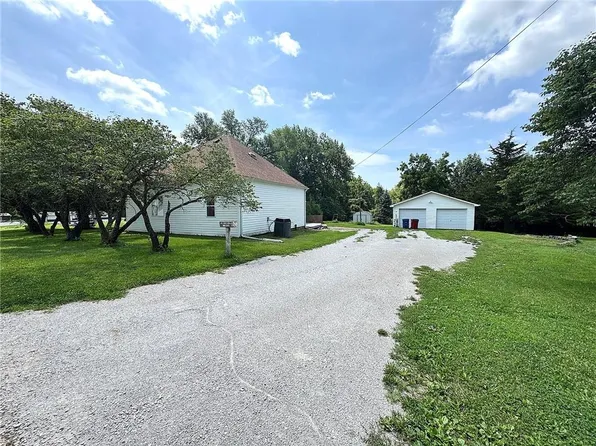 112 Brook St, Gallatin, MO 64640