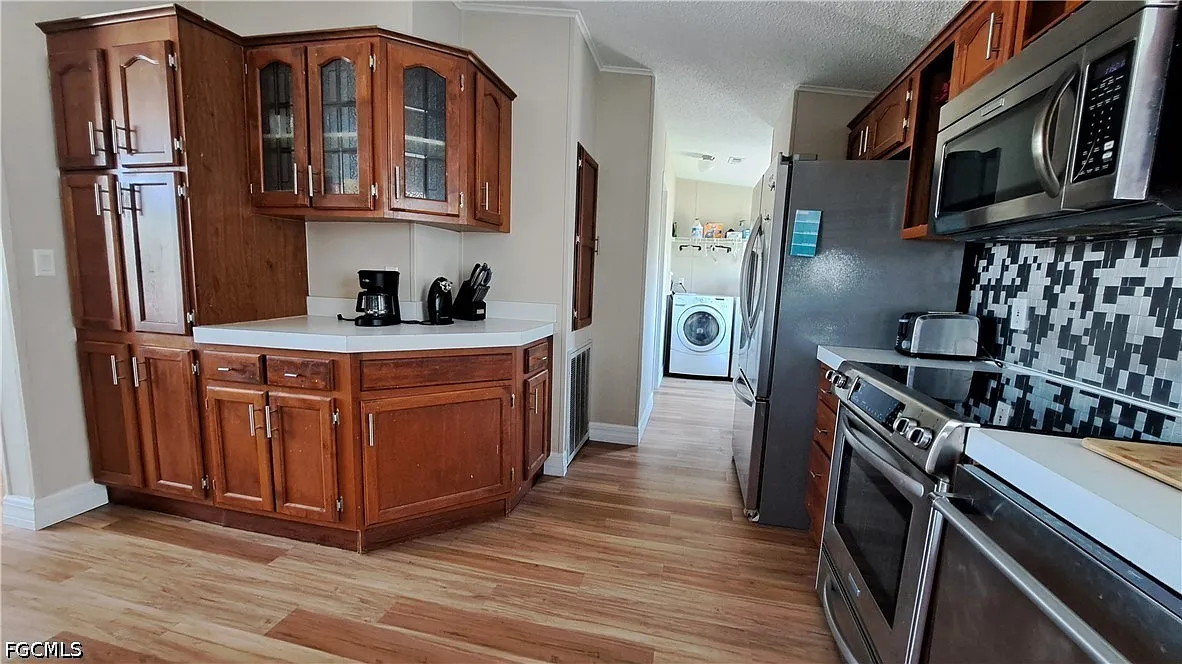 3 bed, 2.0 bath, 1404 sqft, $3,500 — Photo 4