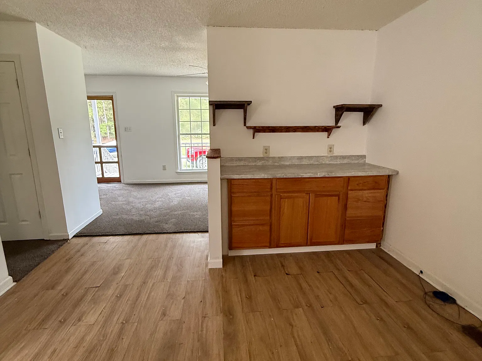 1662 Pineland St — Photo 2