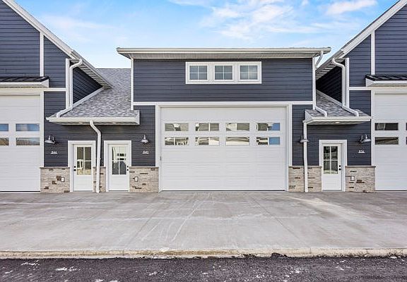 2nd image of 840 S 18th Ave #8