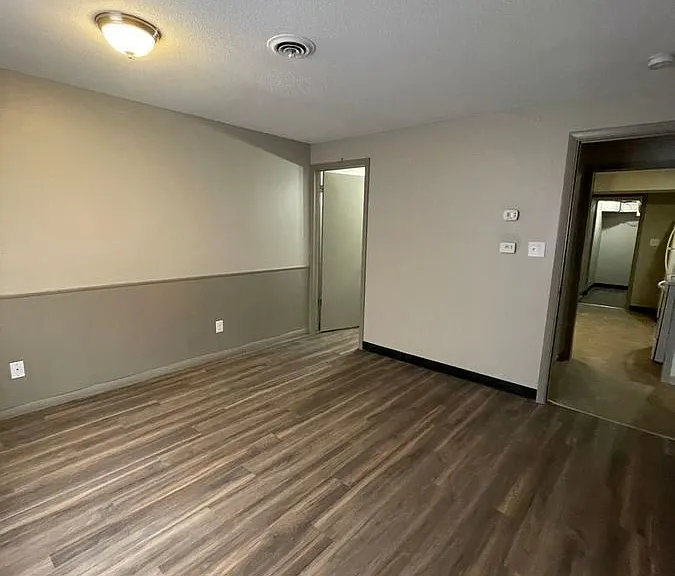 501 S Walnut St #6 — Photo 3