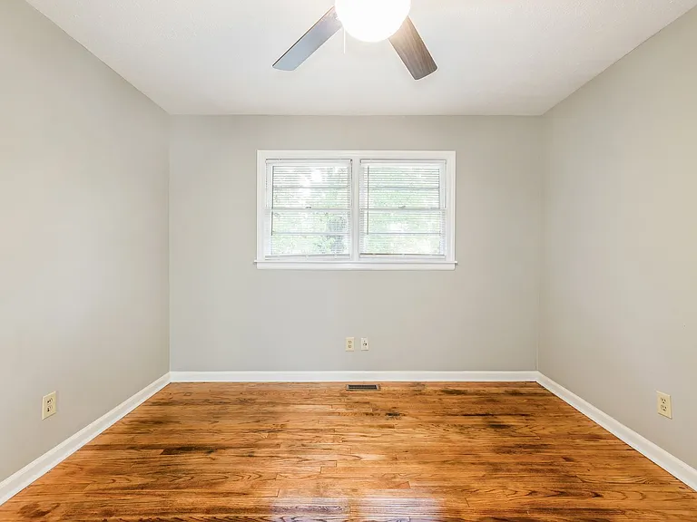 3523 Rosehill Rd — Photo 12