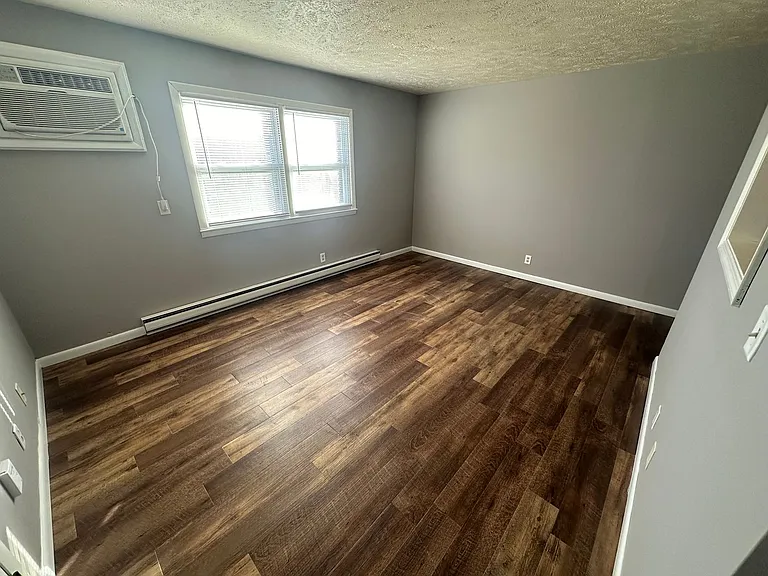 716 Arcadia — Photo 3