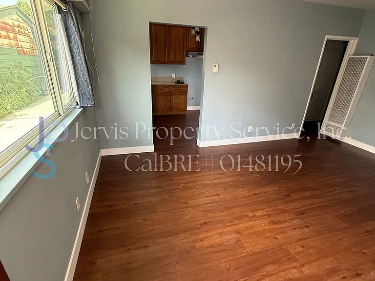 6511 King Ave #D — Photo 2