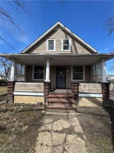 6015 Hosmer Ave, Cleveland, OH, 44105