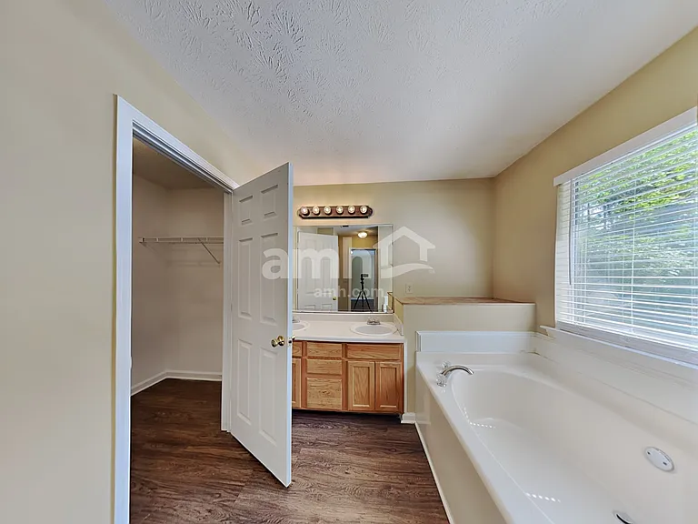 1225 Stephens Pond Vw — Photo 12