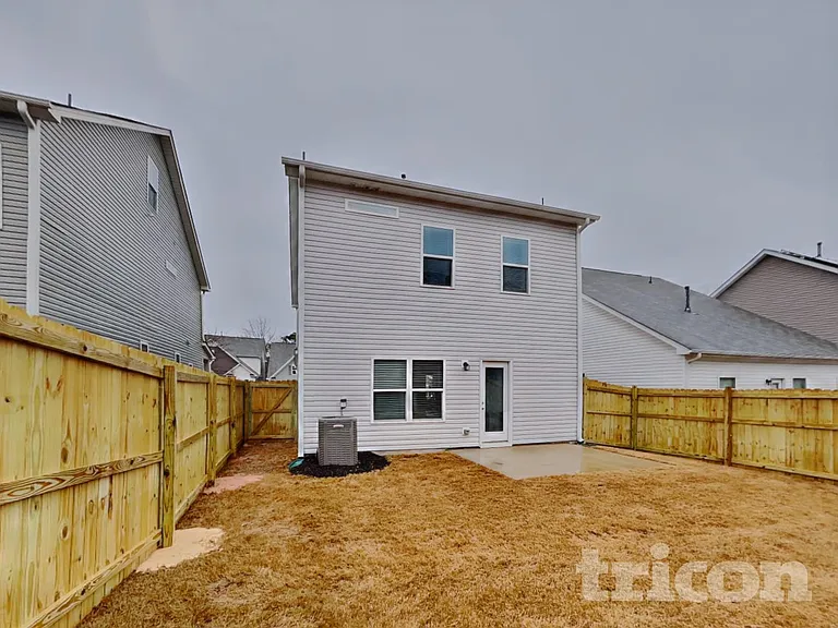 28 Ashview Dr — Photo 15