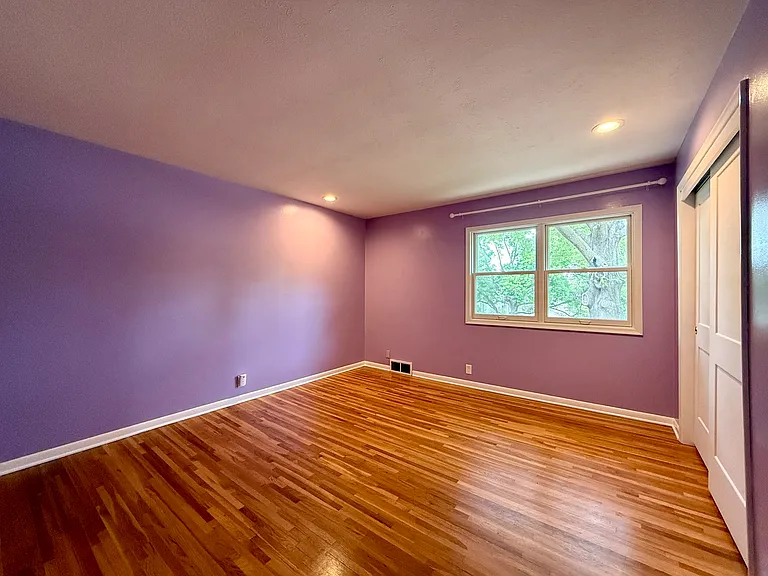 9325 Pauline St — Photo 50