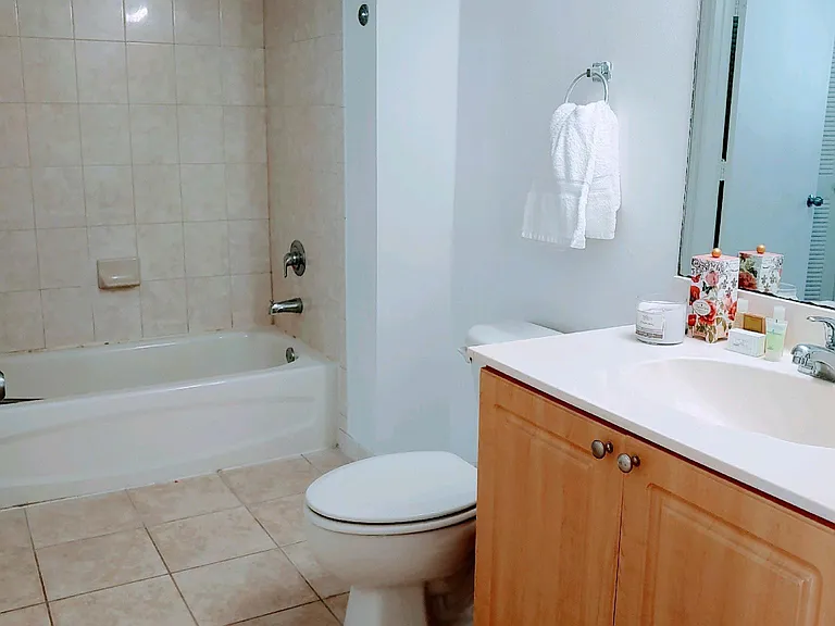 102 SW 6th Ave #610 — Photo 14