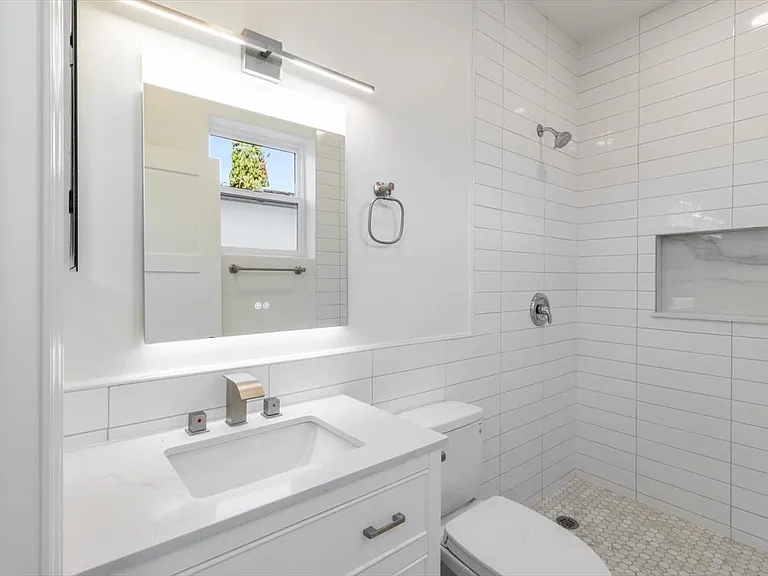 12971 Calle De Las Rosas — Photo 5