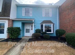 12 Birchview St, Taylors, SC 29687