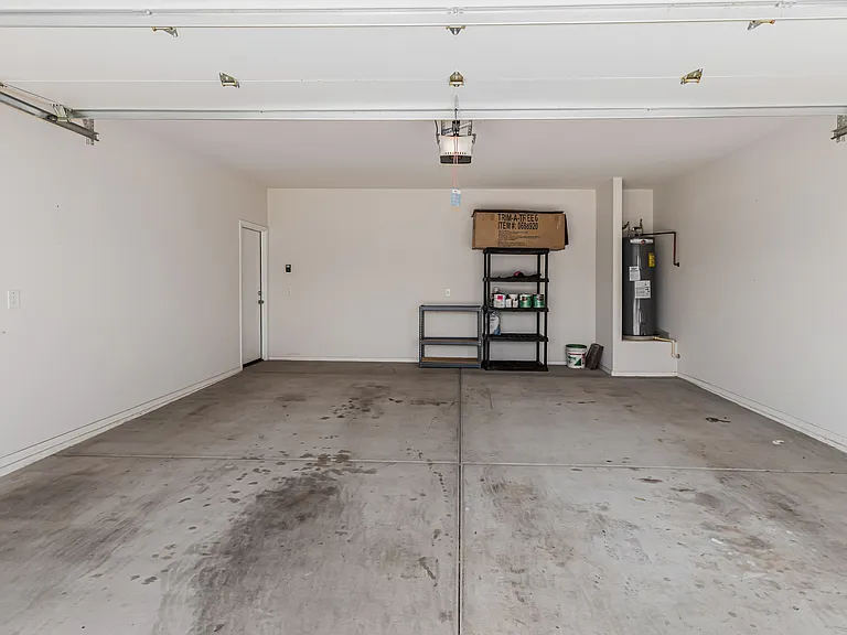 4656 W Nutmeg Ave — Photo 23