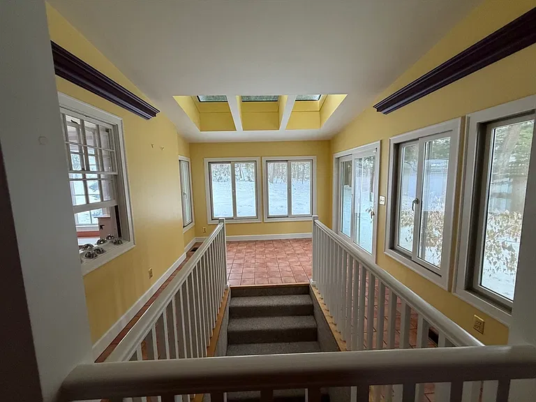 31 Fells Rd — Photo 6