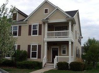 1410 Cornell Cir #B, Sugar Grove, IL 60554