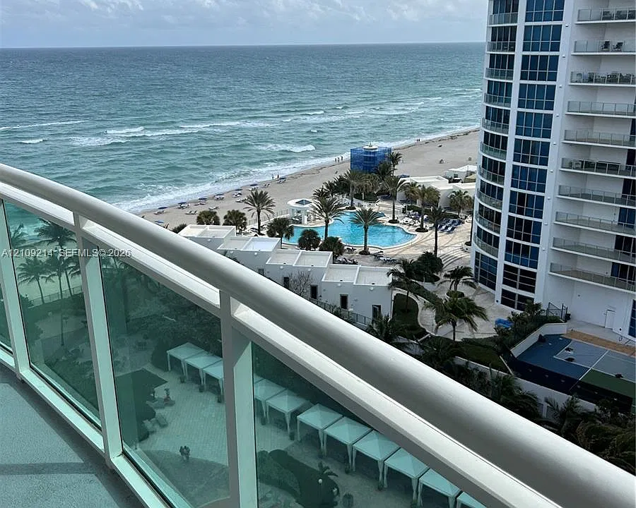 3001 S Ocean Dr #1419