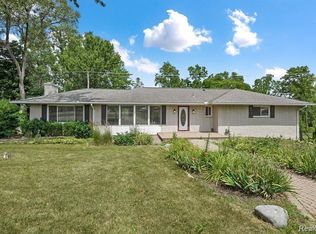 5335 Perry Rd, Grand Blanc, MI 48439