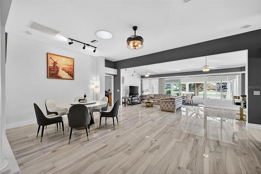 3 bed, 2.0 bath, 1730 sqft, $3,000 — Photo 3