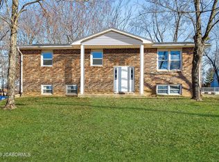 1002 Randall Ln, Fulton, MO 65251