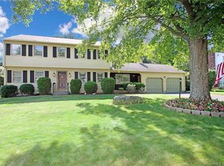 36 Round Hill Rd, Naugatuck, CT 06770