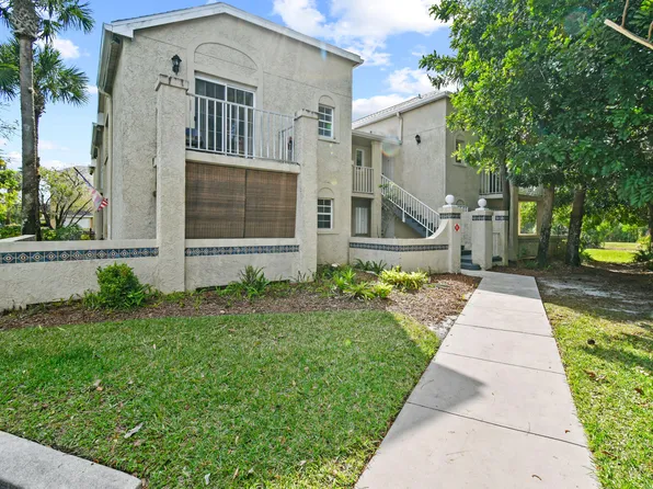 1602 SE Green Acres Circle #U204, Port St Lucie, FL 34952