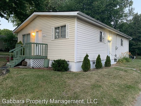 3rd image of 694 Livingston Ave