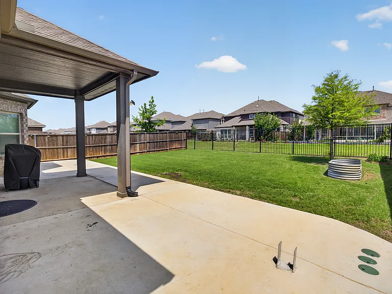5913 Pensby Dr — Photo 43